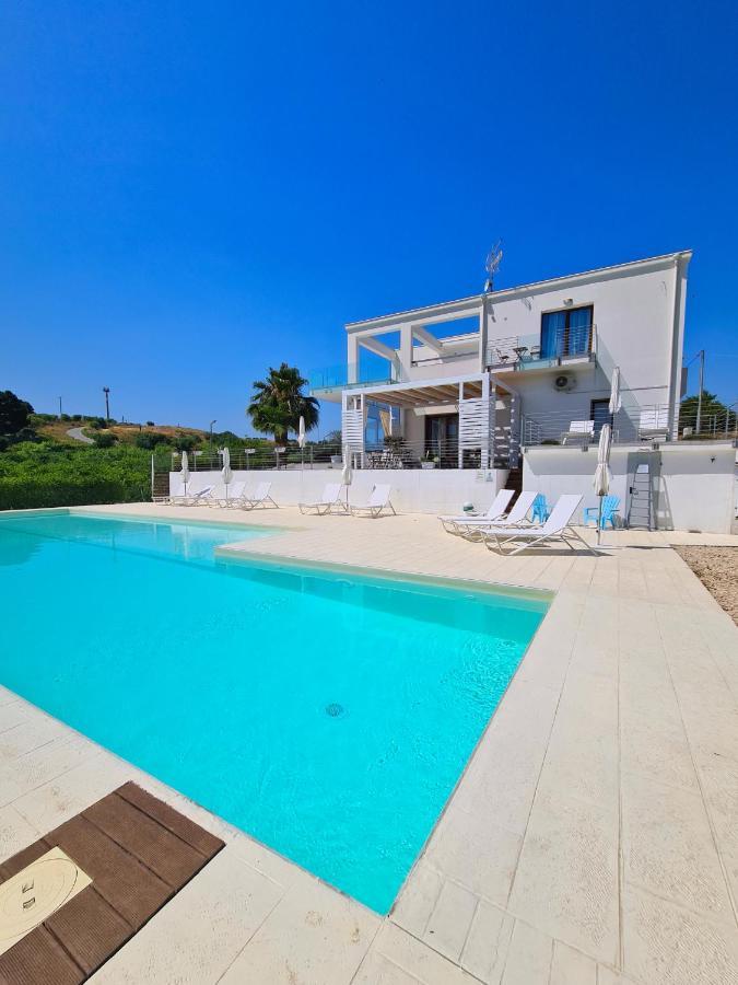 Villa Landolina Ното Екстер'єр фото
